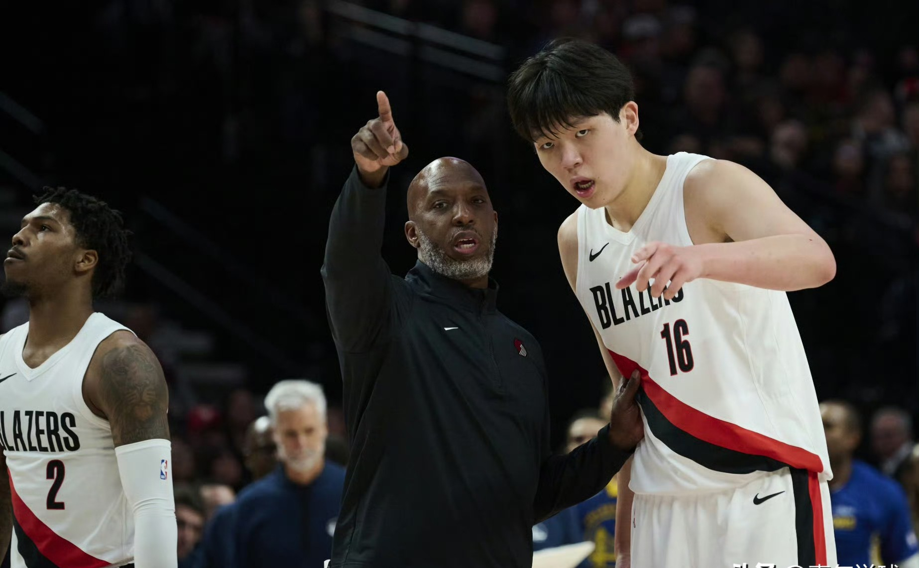 NBA常规赛清晨再迎强敌;波特兰开拓者绝杀压哨;主帅态度——球迷炸锅;年轻球员得到机会的简单介绍-开云体育中国官网